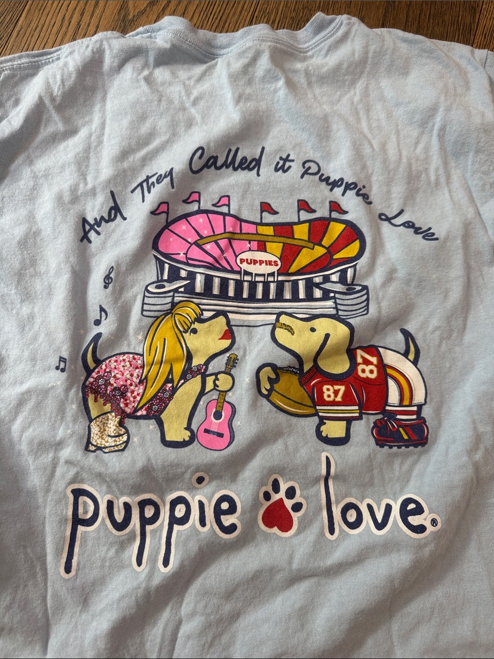 Puppie Love taylor Swift and Travis Kelce Dog Tee Stadium Design Medium